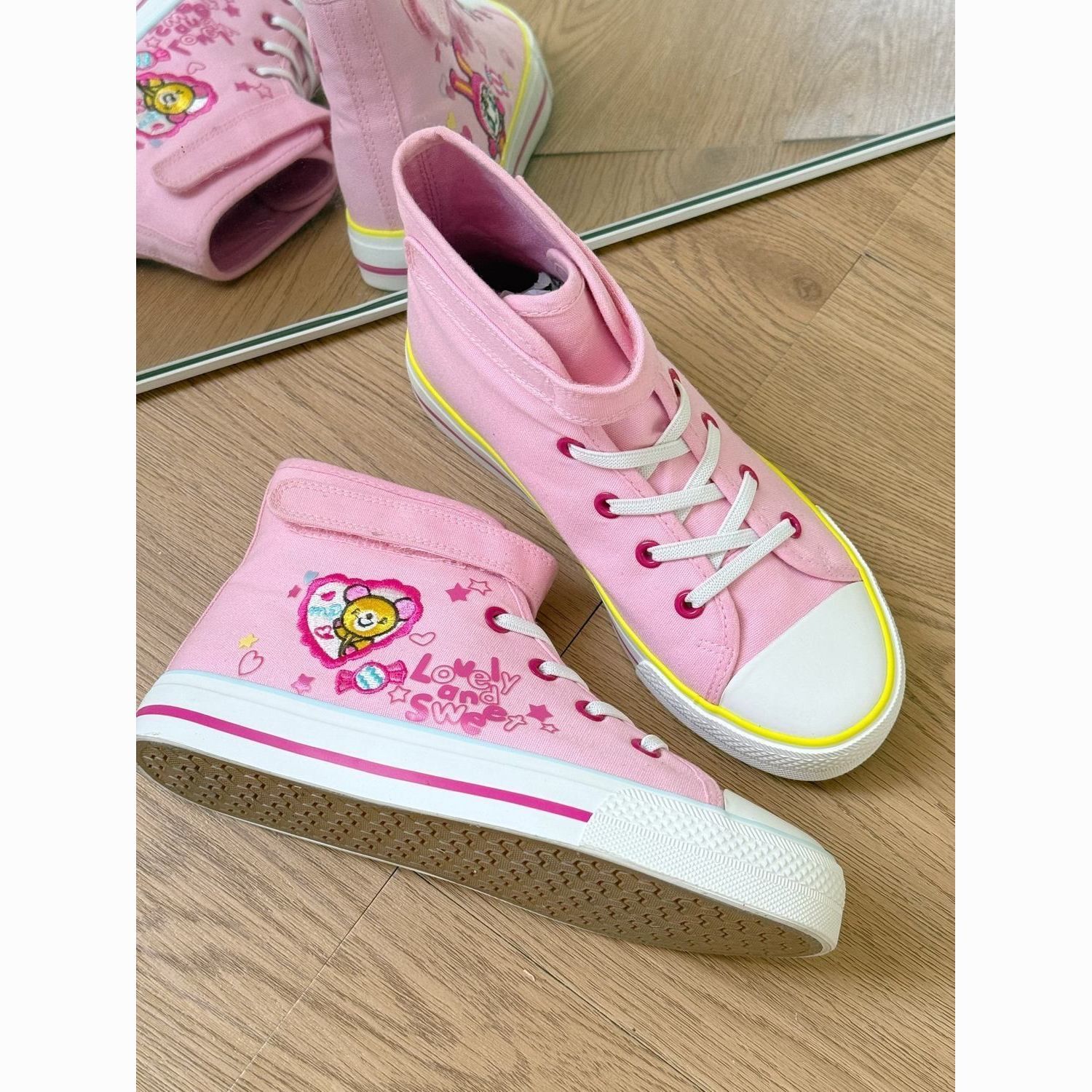 春秋新作オールマッチスイートガールハイカット身長アッププラム - Embroidery Canvas のレビューと価格