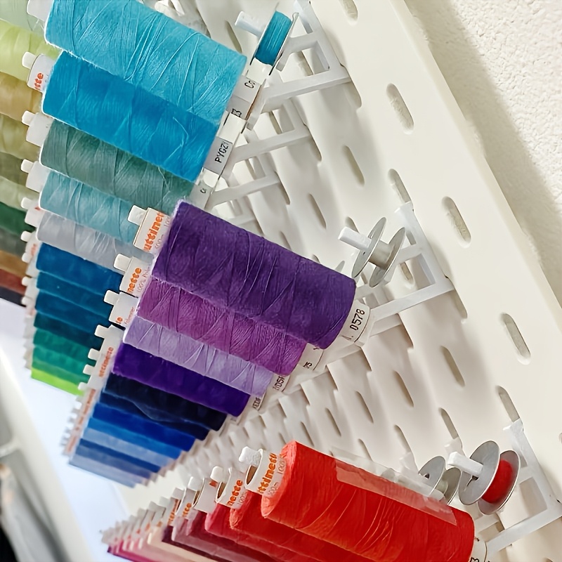 Embroidery Workshop - ミシン糸スプール収納フック、多機能ペグボード糸オーガナイザー、刺繍工芸ワークショップ用の5mmペグボードに適合