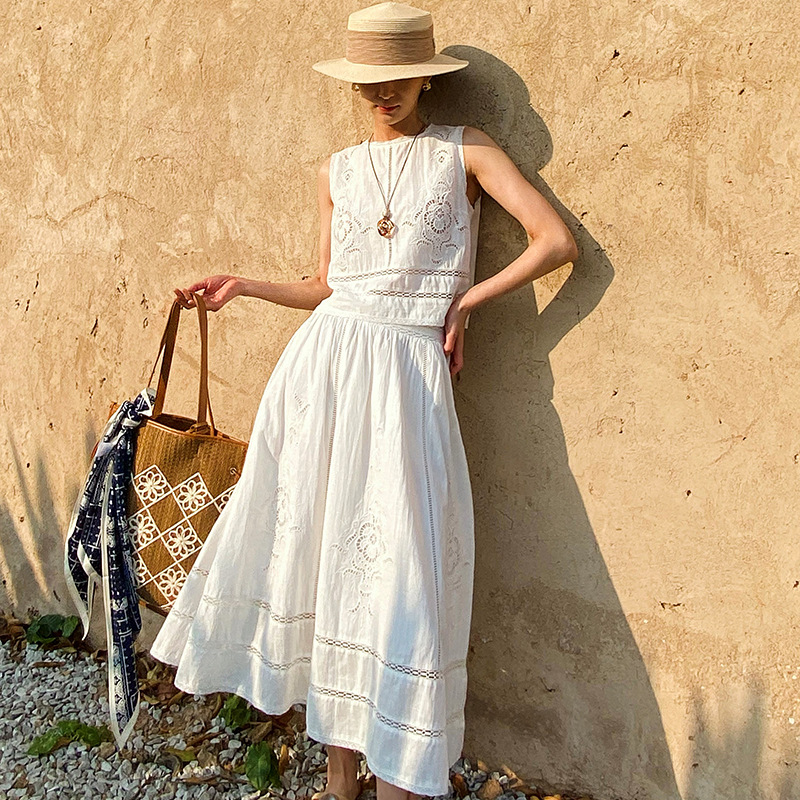 フランスのデザイナーによるボヘミアンスタイルの白いコットンア - Embroidery Eyelet のレビューと価格