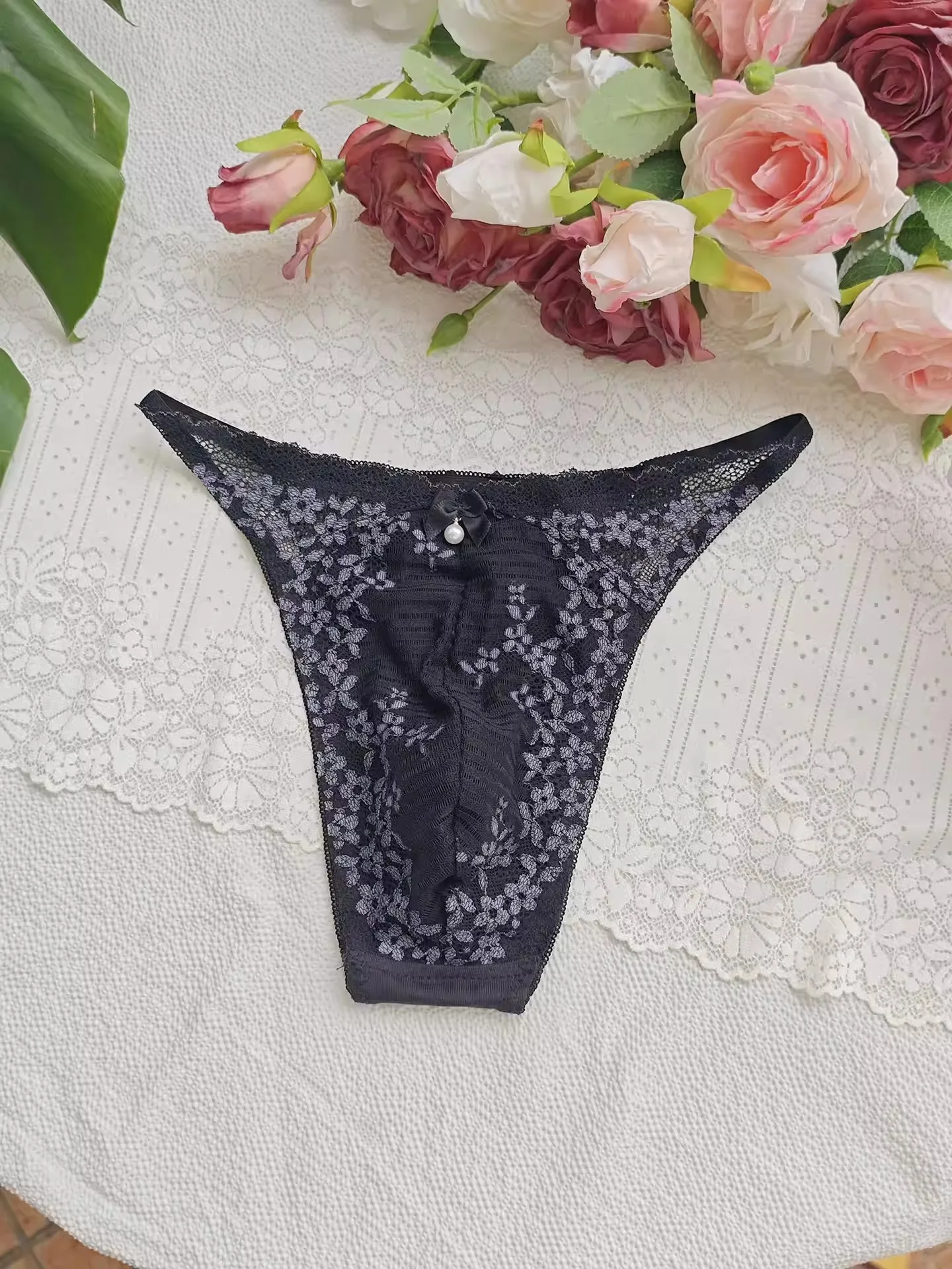 ブラックレースマンズTブリーフ刺繍ハンドメイドブルーピンクB - Embroidery Gift Ideas のレビューと価格