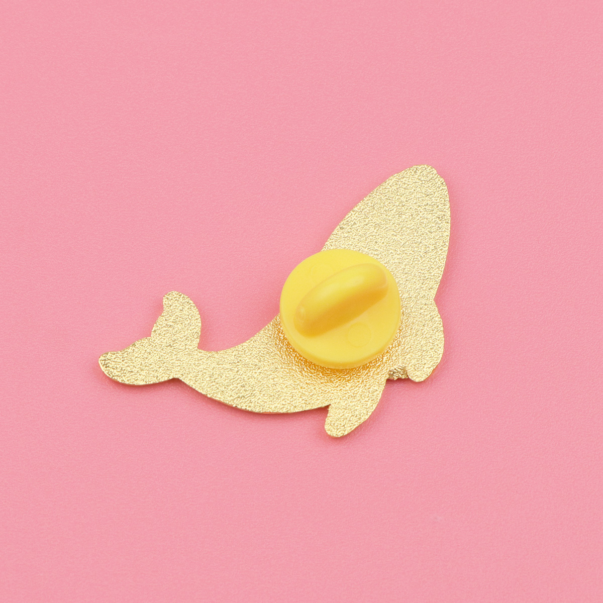カラフルなザトウクジラエナメルピンブローチラペルピンバッジ用 - Embroidery Whale のレビューと価格